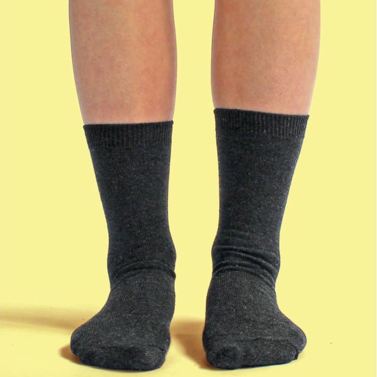Paquete múltiple de 24 pares de calcetines escolares de punto de algodón liso en negro/blanco/gris/azul marino para niños y niñas - Surtido - Image 5