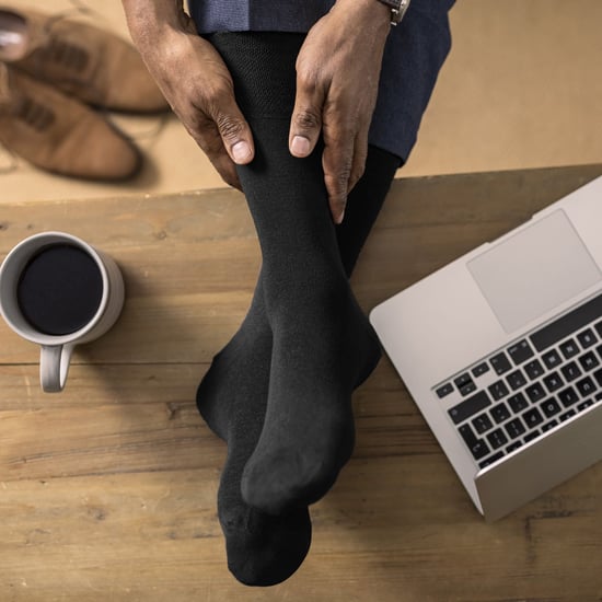 Gentle Grip - Calcetines para diabéticos de 6 pares para hombre con parte superior en forma de peine de miel y costuras de los dedos unidas a mano - Azules - Image 4