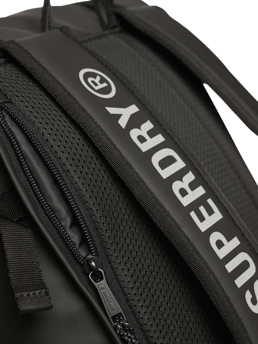 Superdry Mochila Enrollable Con Lona, Negro - Image 5