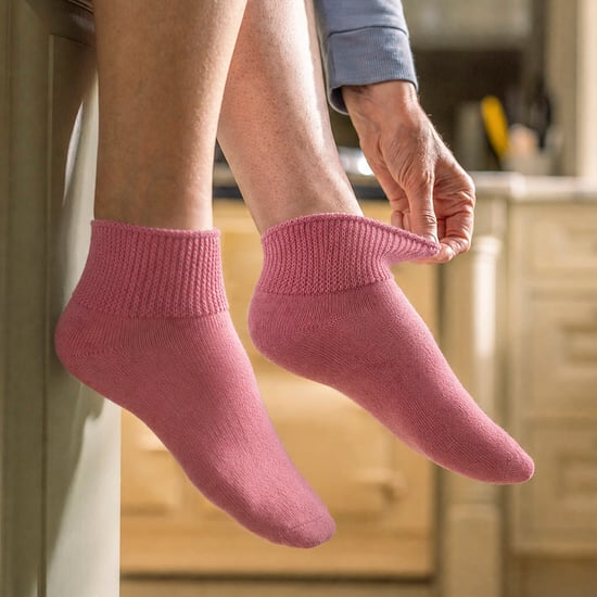 Paquete de 3 Calcetas Unisex de Bambú para Diabéticos Estañadas Suaves Transpirables Ajuste Suave para el Día a Día - Image 3