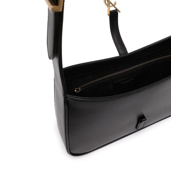 Saint Laurent Le 5 à 7 bolso hobo en piel - Image 3