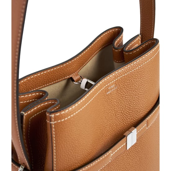 Toteme bolso bucket en piel - Image 4