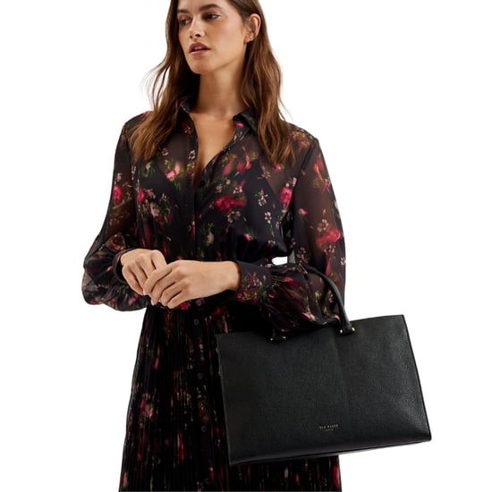 Bolso Tote Mediano Negro Ted Baker Rosane Bar Detail - Image 4