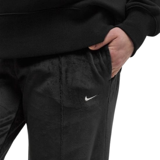 Pantalones Nike Sportswear Chill Knit De Tiro Medio Y Terciopelo Negro Para Mujer - Image 4