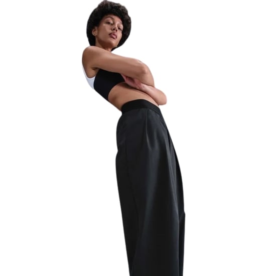 Pantalones Nike Ligeros De Sarga De Talle Medio Y Pernera Ancha - Image 5