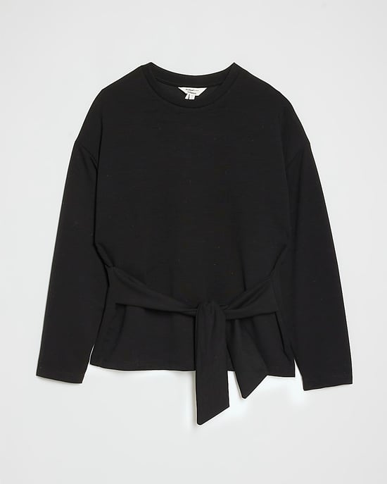 River Island Top de mujer Petite Negro Premium con lazada frontal - Image 3