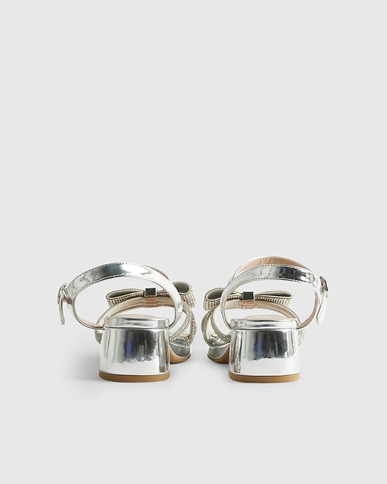River Island Sandalias de tacón para niña Plateadas con lazo de strass - Image 3