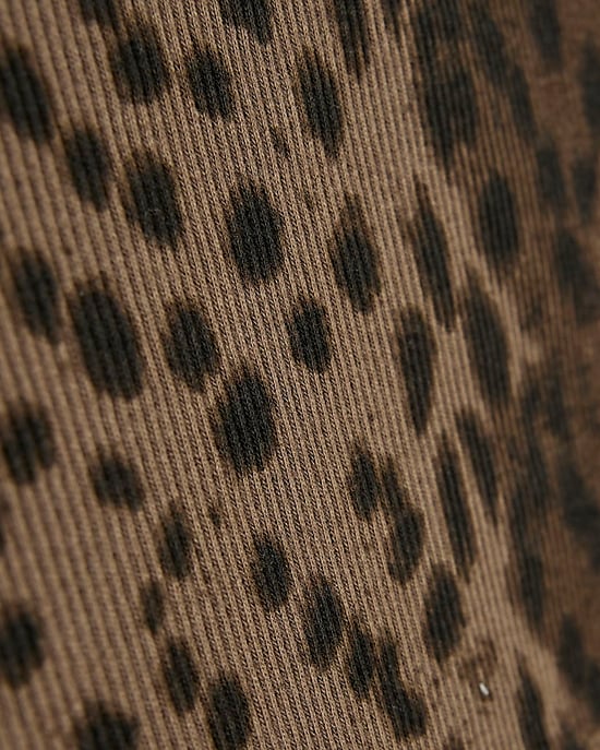 River Island Top para niña Marrón Estampado de leopardo Abotonado - Image 3