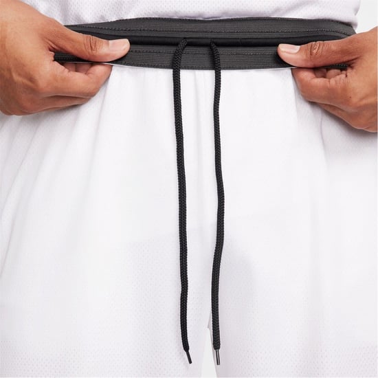 Nike Pantalones cortos de baloncesto Dna Dri Fit 8 para hombre en blanco/negro - Image 5