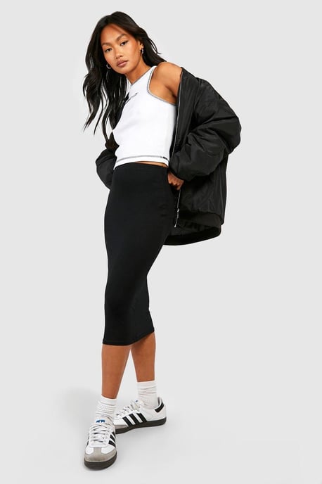 Boohoo Falda midi negra lisa de talle alto - Image 3