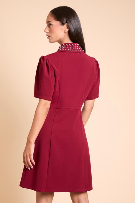 DP Luxe vestido mini de corte evasé con cuello de strass - Image 3