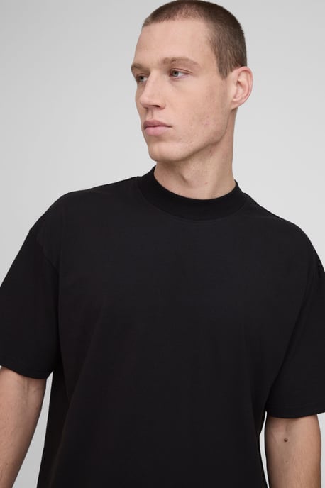 Essential camiseta oversize con cuello extralargo - Image 3