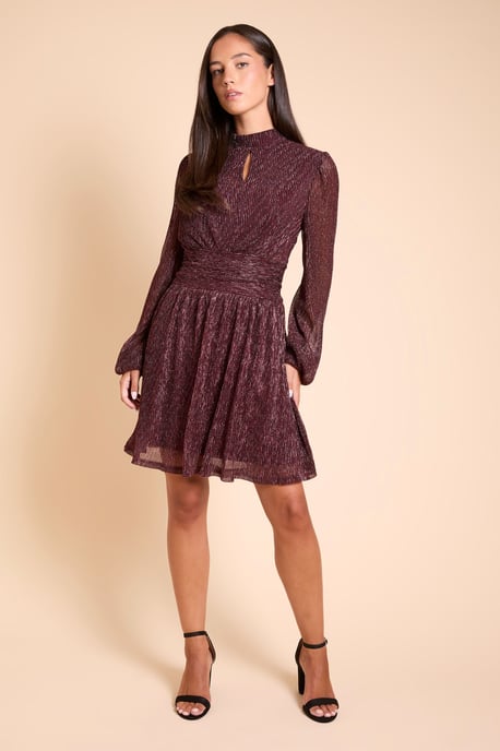 DP Luxe Sparkle vestido mini de jersey plisado con cuello alto - Image 2