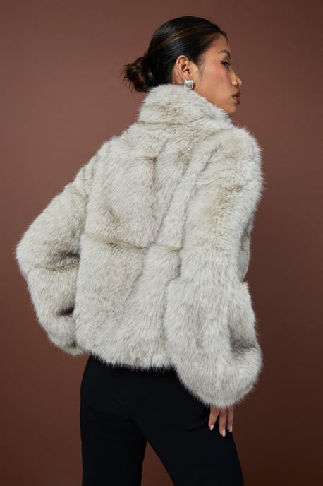 Boohoo Chaqueta de piel sintética con cuello chimenea de estilo vintage - Image 2