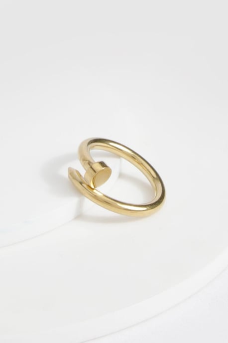 Anillo resistente al agua con detalle de tornillo - Image 1