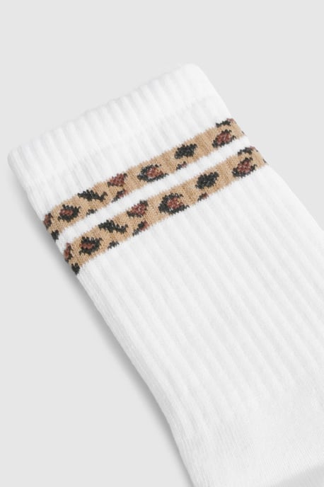 Calcetines deportivos con doble raya de leopardo - Image 2