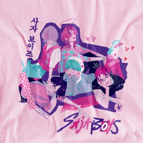 K-Pop Demon Hunters Camiseta infantil/para niños Saja Boys Scrapbook (Rosa) - Image 3