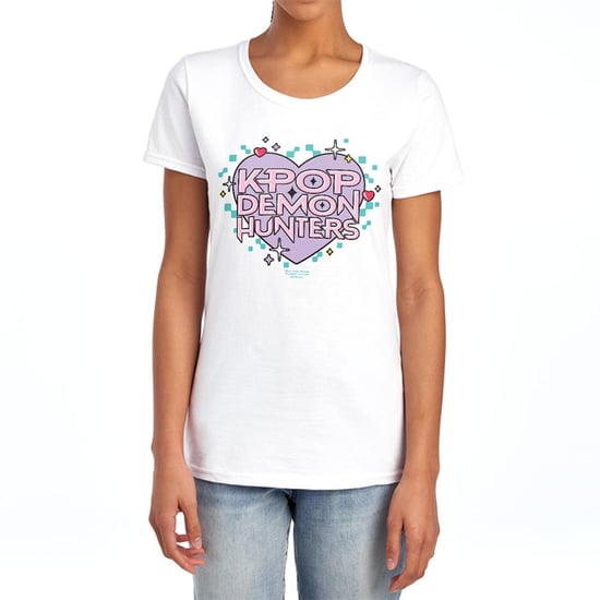 K-Pop Demon Hunters Camiseta entallada de mujer/dama con corazones pixelados (Blanco) - Image 4