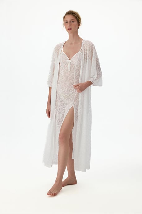 Bridal Camisón de encaje delicado - Image 3