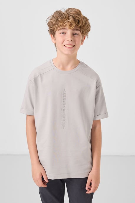 Camiseta juvenil oversize de cuello redondo - Image 1