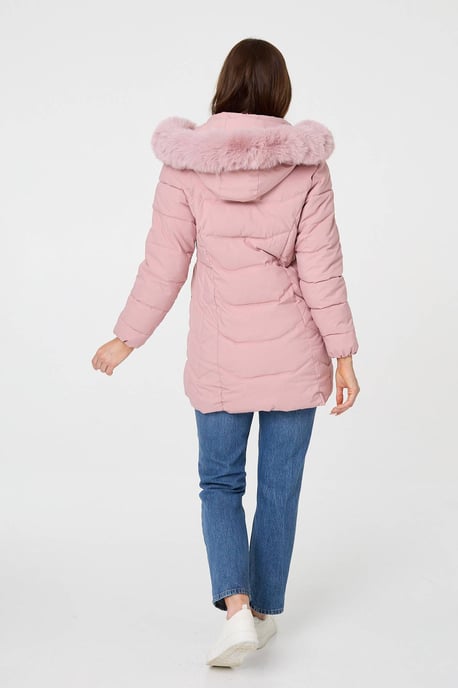 Chaqueta acolchada rosa con capucha, ribete de pelo sintético y cremallera - Image 3