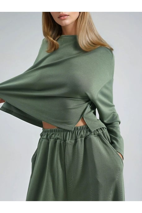 Conjunto coordinado de dos piezas para mujer - Image 6