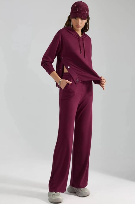 Conjunto coordinado de dos piezas para mujer - Image 1