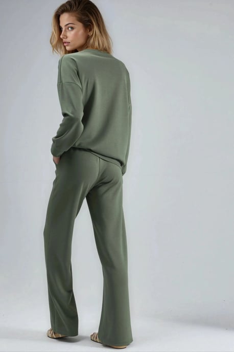 Conjunto coordinado de dos piezas para mujer - Image 3