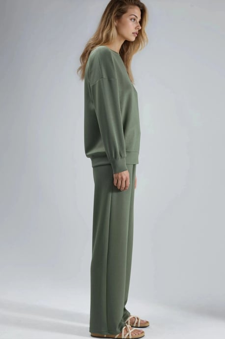 Conjunto coordinado de dos piezas para mujer - Image 4
