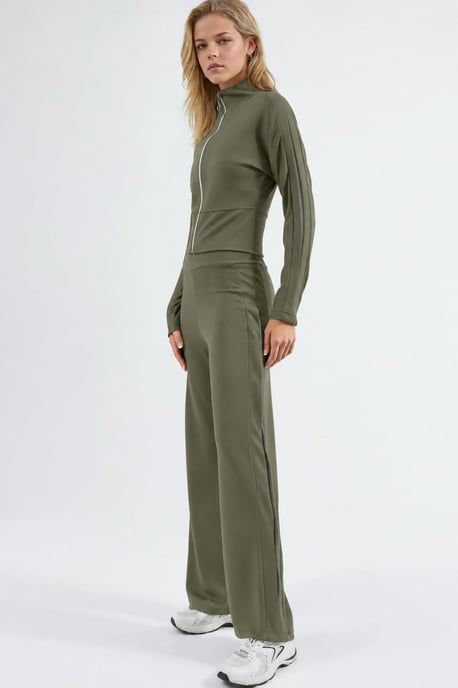 Conjunto coordinado de dos piezas - Image 2