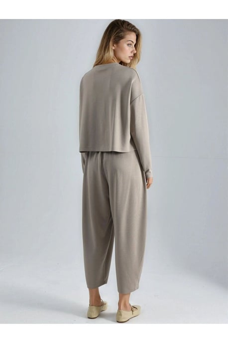 Lady Berşan conjunto coordinado de dos piezas para mujer - Image 4
