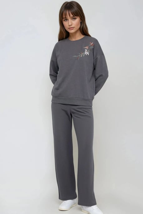 Conjunto coordinado de dos piezas para mujer - Image 4