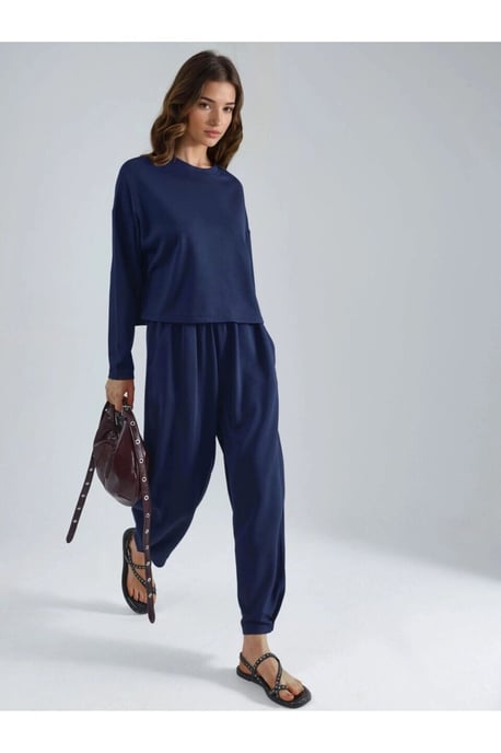 Lady Berşan Conjunto coordinado de dos piezas para mujer - Image 3