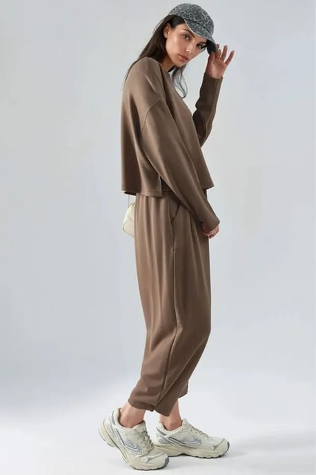 Lady Berşan Conjunto coordinado de dos piezas para mujer - Image 3