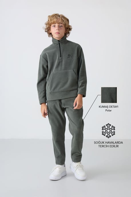 Conjunto deportivo juvenil - Image 1