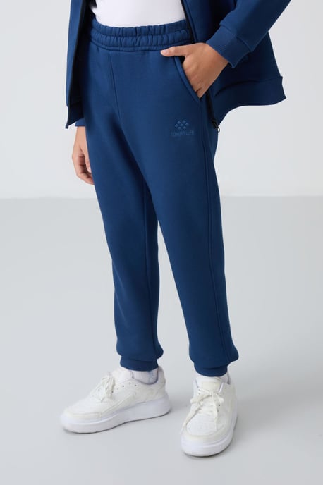 Conjunto deportivo juvenil - Image 4