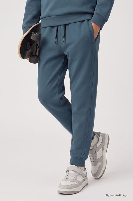 Conjunto deportivo juvenil - Image 4