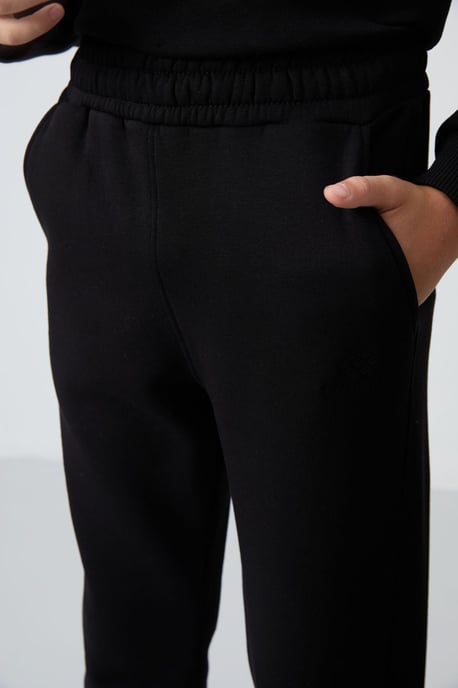 Tommy Life conjunto deportivo juvenil - Image 6