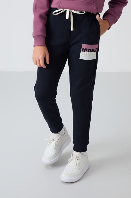 Tommy Life Conjunto deportivo juvenil - Image 4