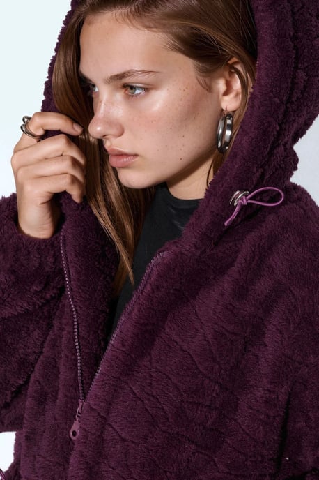 Chaqueta oversize con capucha y textura - Image 5