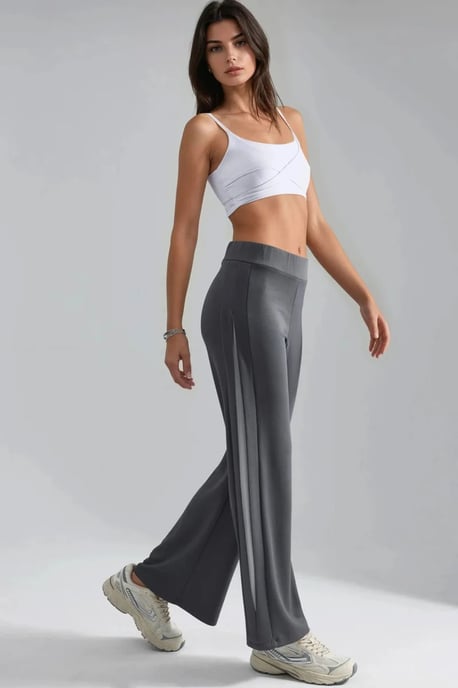 Lady Berşan Pantalón de chándal para mujer - Image 1