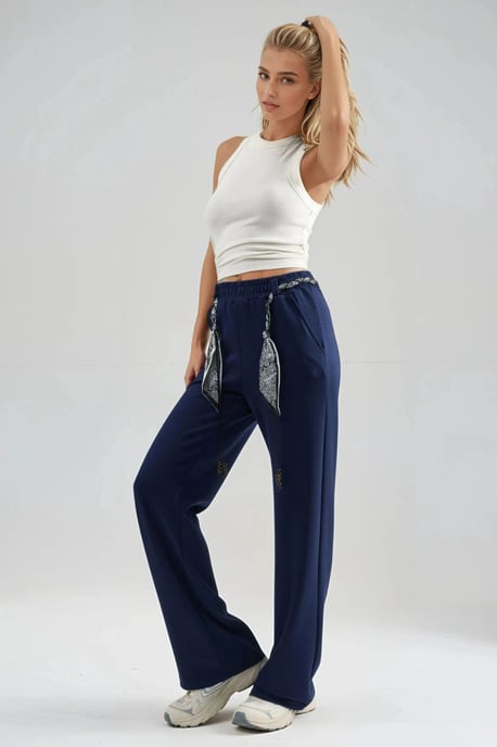 Pantalón de chándal recto para mujer - Image 3