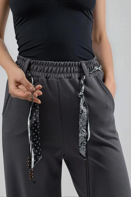 Pantalón de chándal recto para mujer - Image 5