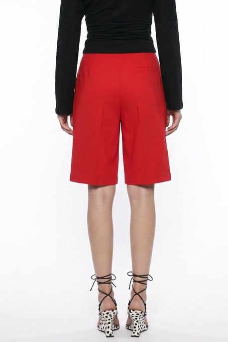 Pantalón corto de sastre de cintura alta y pierna ancha - Image 4