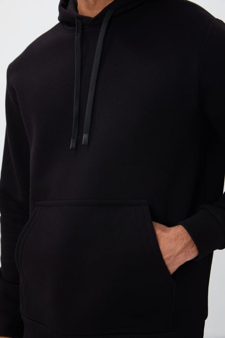 Sudadera de hombre lisa con capucha y bolsillo Tommy Life - Image 2