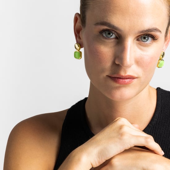 Pendientes Luxenter con Ojo de Gato Verde acabado oro 18k - Laroi - Image 2