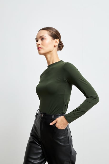 Bipantolon Blusa de mujer Slim Fit con cuello redondo - Image 1