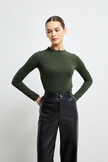 Bipantolon Blusa de mujer Slim Fit con cuello redondo - Image 3