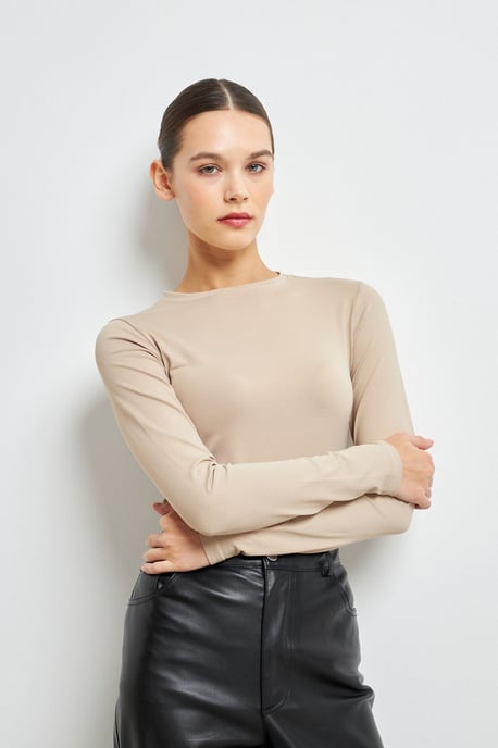Bipantolon Blusa de mujer ajustada con cuello redondo - Image 2