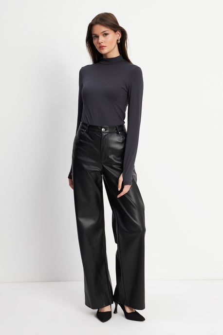 Bipantolon Body de mujer de corte slim con cuello vuelto medio - Image 6